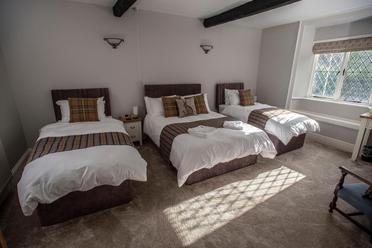 Отель The Berwyn Arms Корвэн Экстерьер фото